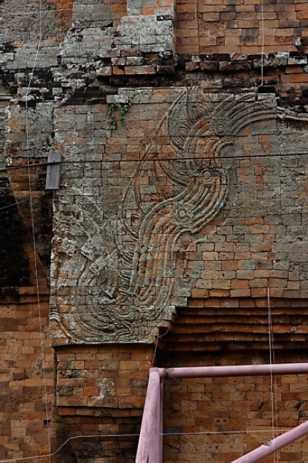 22-Prasat Yai Ngao-010